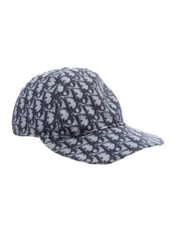 dior kappe